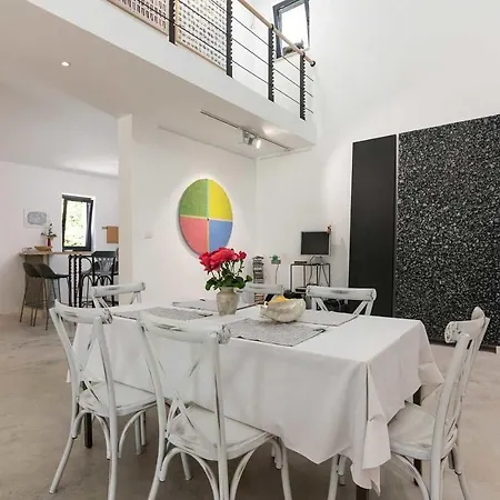 Bura Art Vakantiehuis Momjan
